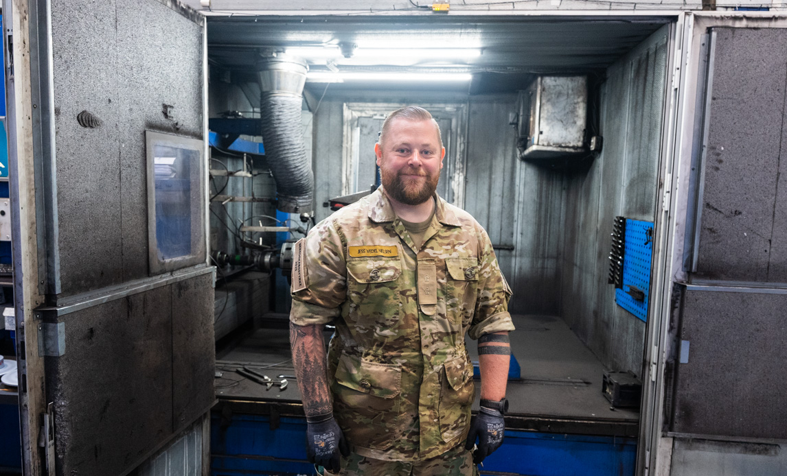 Soldat på arbejde