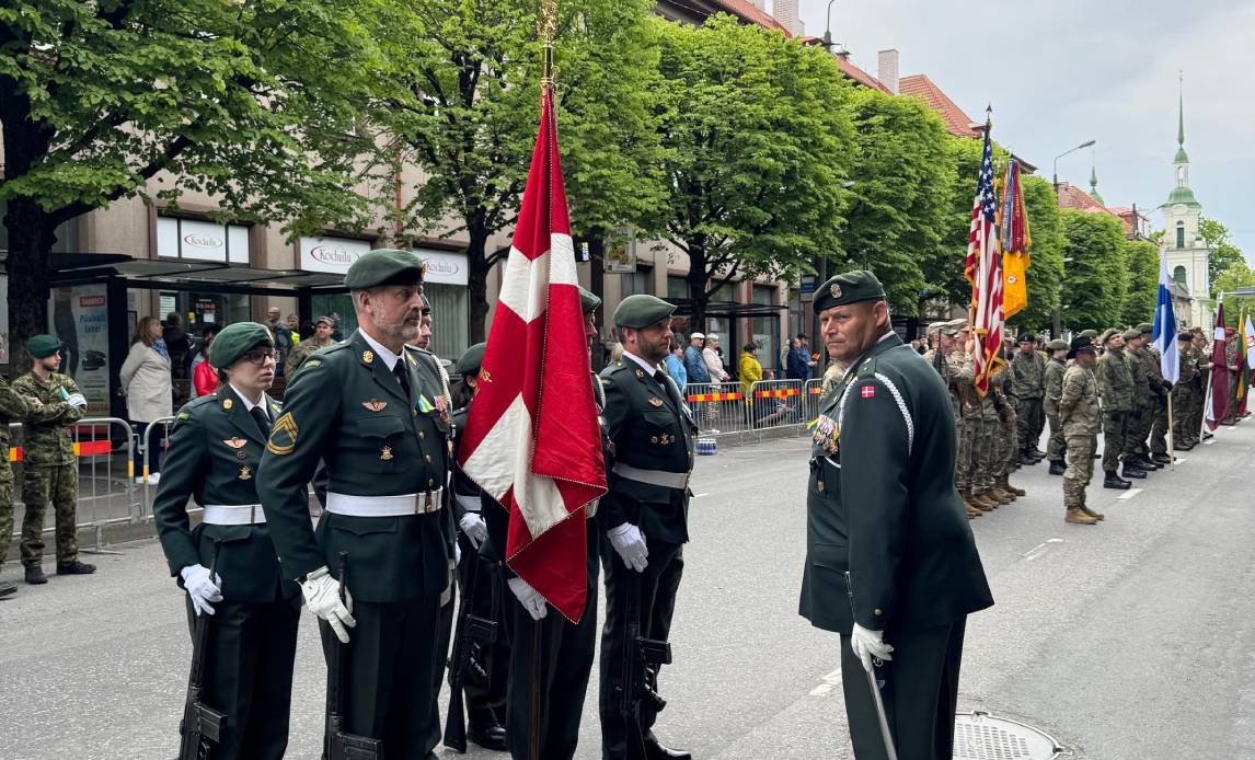 Danske hjemmeværnssoldater ved Victory parade i Estland.