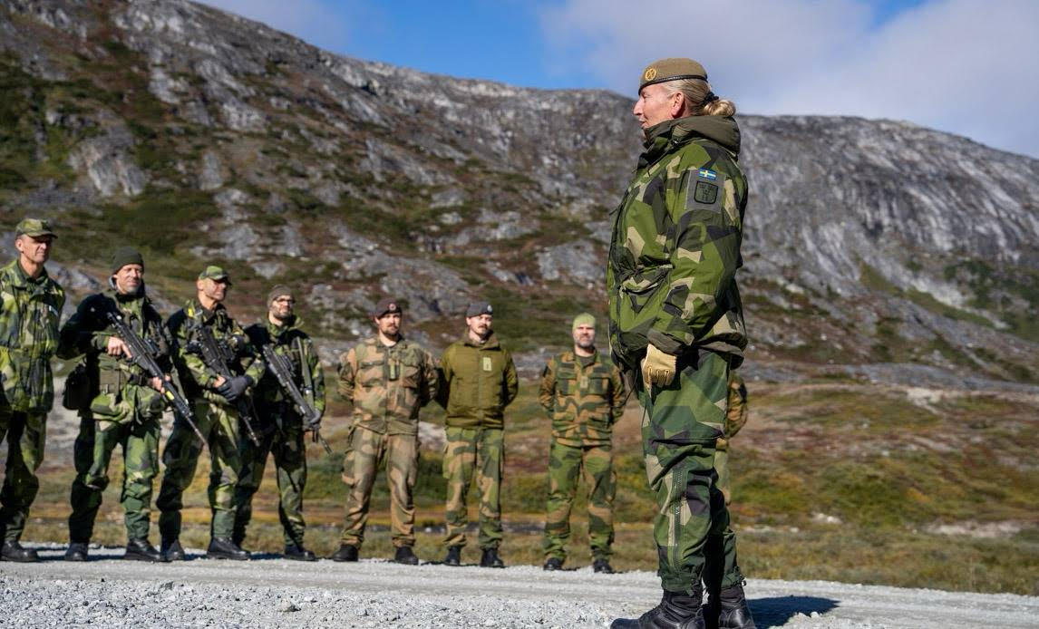 Den svenske chef for Hjemmeværnet holdt tale for de nordiske soldater under øvelse i Grønland.
