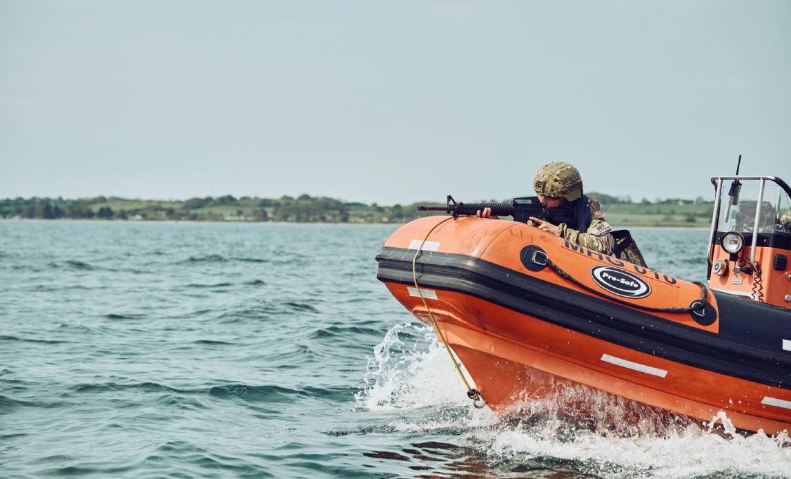 Marinehjemmeværnets Maritime Force Protection (en hurtiggående gummibåd)