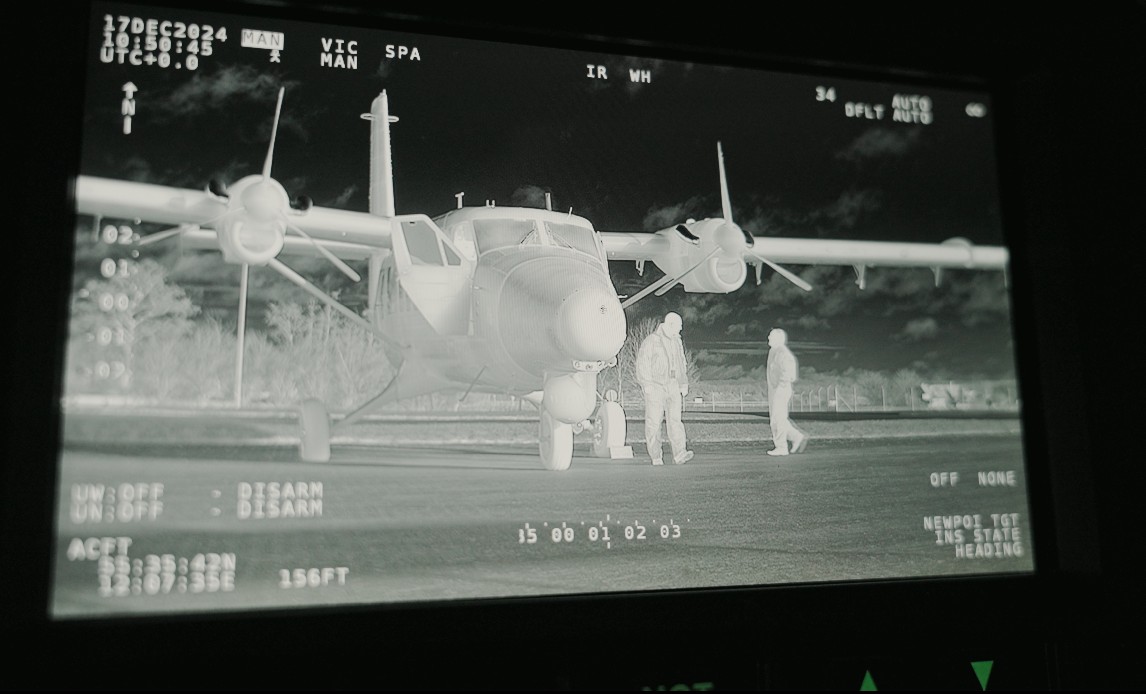 Et foto der viser flyets termiske kamera.